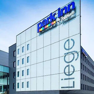 Park By Radisson Airport Hotel Lieja